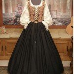 Lady Pirate Wench Corset Bodice Clothing Dress Gown Renaissance Costume