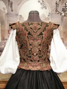 Renaissance Elizabethan Dress Middle Class or Merchant Gown Costume Clothin