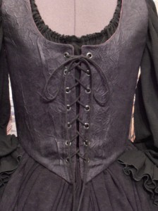 Medieval Renaissance Gothic Wench Witch Bodice Corset Skirt Gown Dress Black Purple Costume