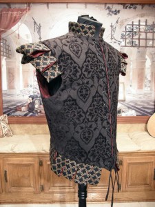 Men's Renaissance Doublet Jerkin Cavalier Pirate Courtier Nobility Vest Black