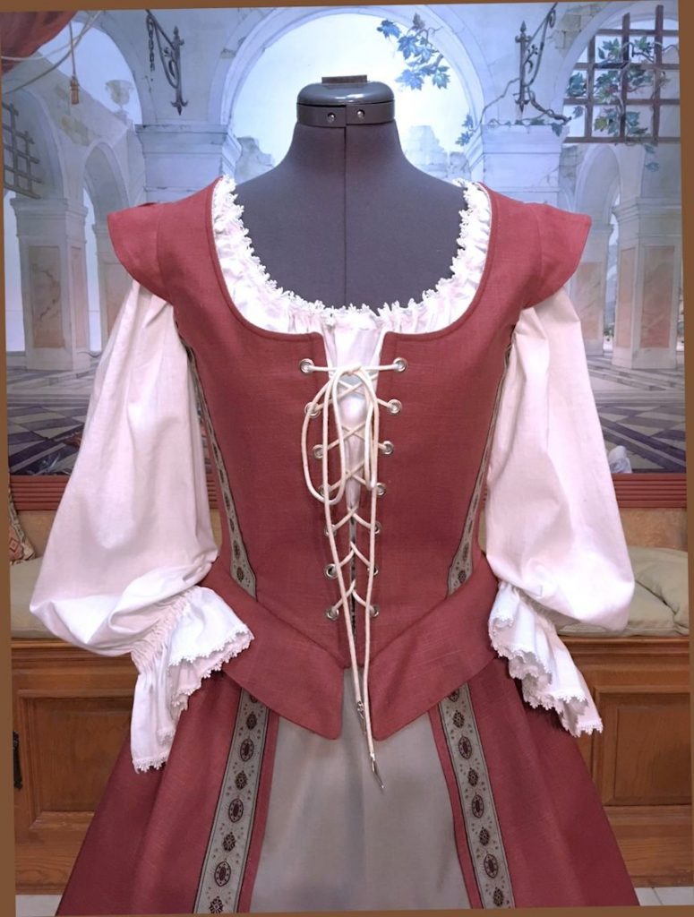 Cavalier Lady Gown | Faire Finery