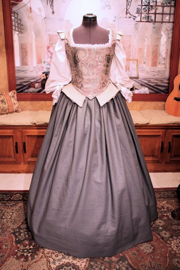 Lilac & Pewter Middle Class Gown | Faire Finery