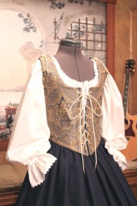 Renaissance Bodice Skirt Dress Gown Corset Costume Maiden Wench Medieval Garb